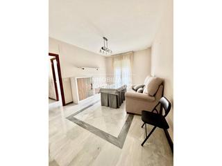 Pis a Baena. Piso  con tres dormitorios en calle principal de baena.