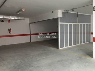 Alquiler Parking coche en Baena. Alquiler de cochera cerrada de 30m2.