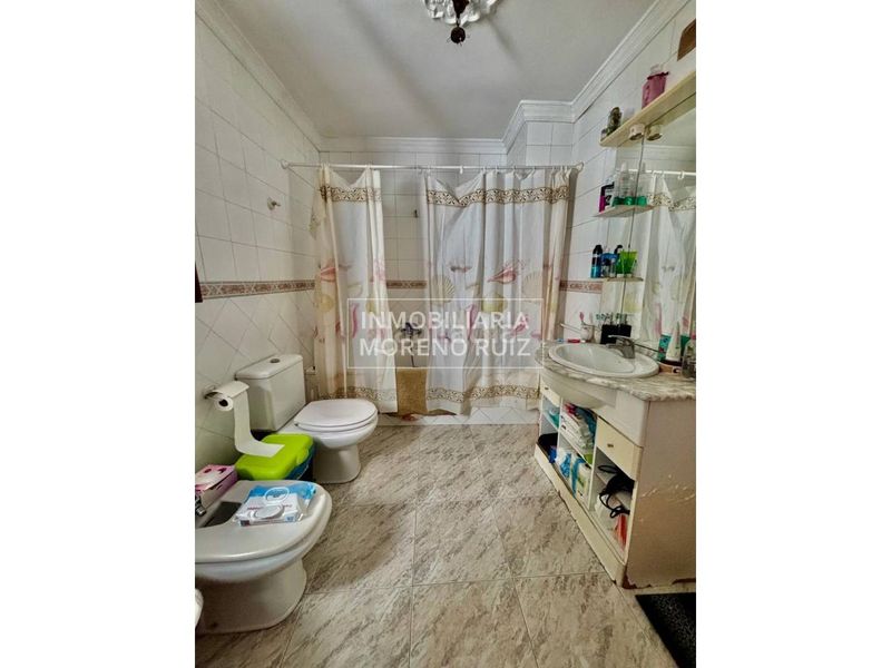 Foto ffc5c4ed-93b2-476b-82ff-8ea06cd03b9e. Casa a Baena