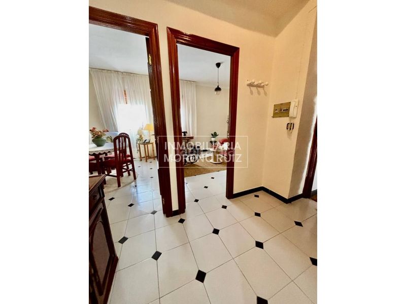 Foto ba69d06c-d90d-4ebb-af90-e1afe61a70ac. Flat in Baena