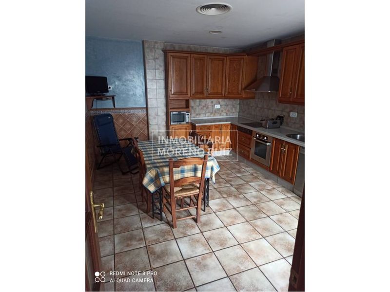 Foto b591df22-ca3c-4fc4-b79b-a05df437c236. Casa a Baena