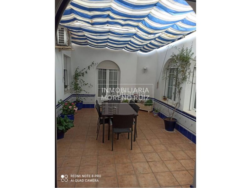 Foto e6b90cd3-d02c-4278-a93a-19b5dc21a223. Casa a Baena