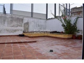 Pis a Baena. Piso obra nueva con gran patio.