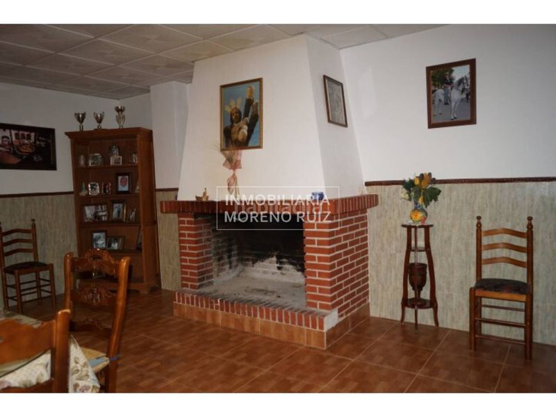 Foto e1e5a050-7a38-458a-8875-f9768a2b68f7. Masia a Baena