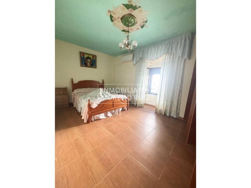Foto f56707d0-268b-4f28-b9ed-01419e73be08. Casa a Baena