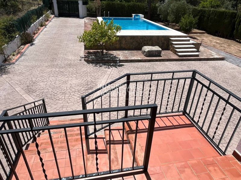 Foto dfa97797-7d45-4615-aee1-d39b81cda43d. Chalet con parcheggio piscina in Centro Bétera