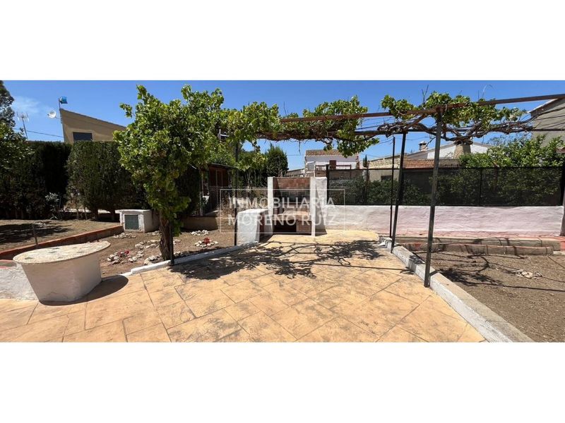 Foto e3097af3-bbc9-4553-a7ef-b12b12754fd2. Chalet con parcheggio piscina in Centro Bétera