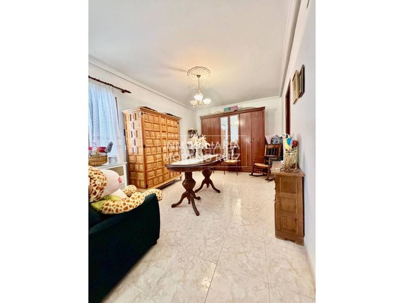 Foto 59ff53f2-842e-4d05-a806-e4e170180d5c. Casa a Baena
