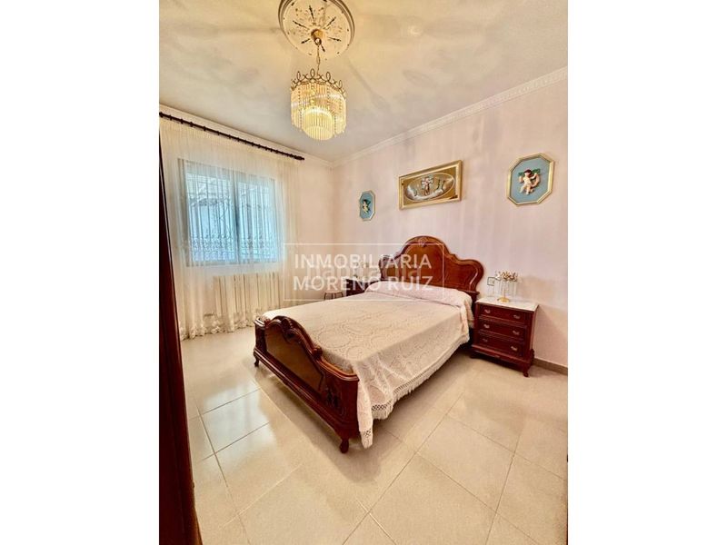 Foto c606e822-dcdf-403d-804d-b31997435704. Casa amb calefacció a Baena