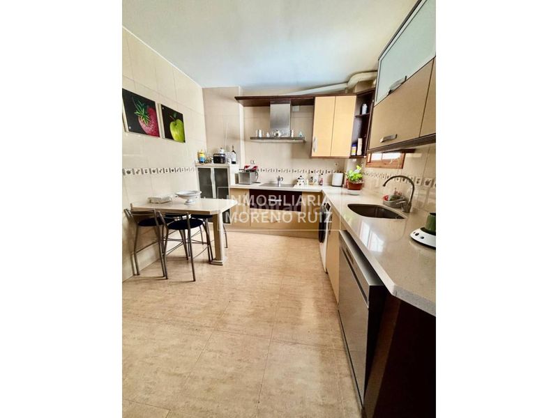 Foto ce5aa962-7a0d-4703-895b-cd996a35b96e. Flat in Luque