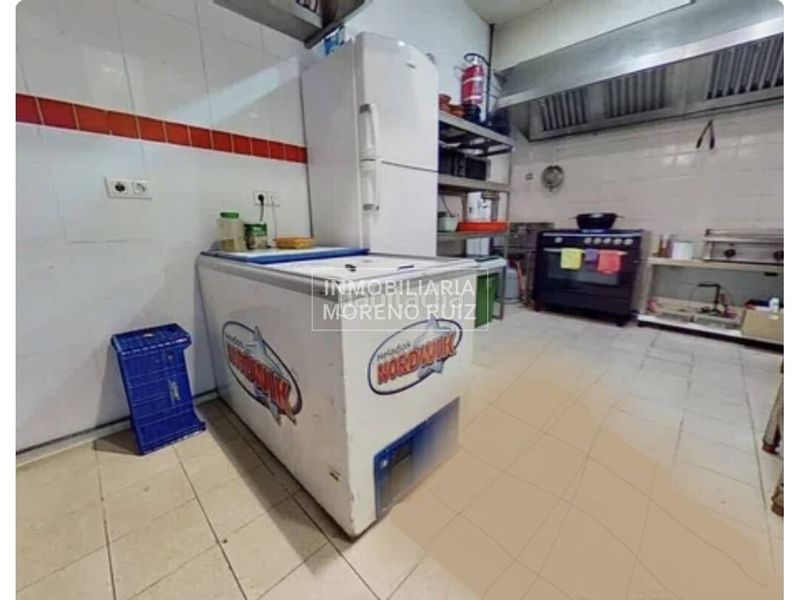 Foto b8eb42f4-257e-4c9c-9323-1de3d927ad64. Local comercial a Campello Playa Campello (el)