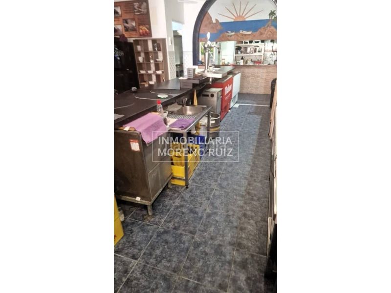 Foto c7f1545f-9c80-424f-a751-0e9dc81d3311. Local comercial a Campello Playa Campello (el)