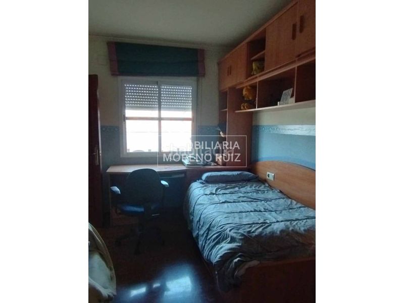 Foto f78ba113-fdc8-43ae-8279-261c8d65e1e8. Pis amb aparcament a Baena