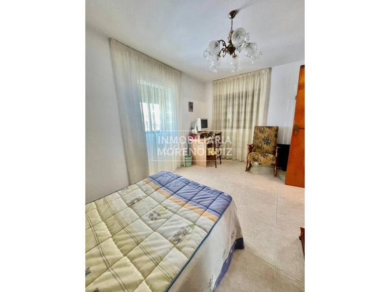 Foto a535faaa-6586-4b2e-acd0-4b7af6c888ca. Casa amplia casa con posibilidad de cochera. en Baena