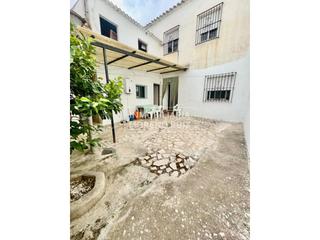 Maison à Baena. Casa con posibilidad de dos viviendas independientes.