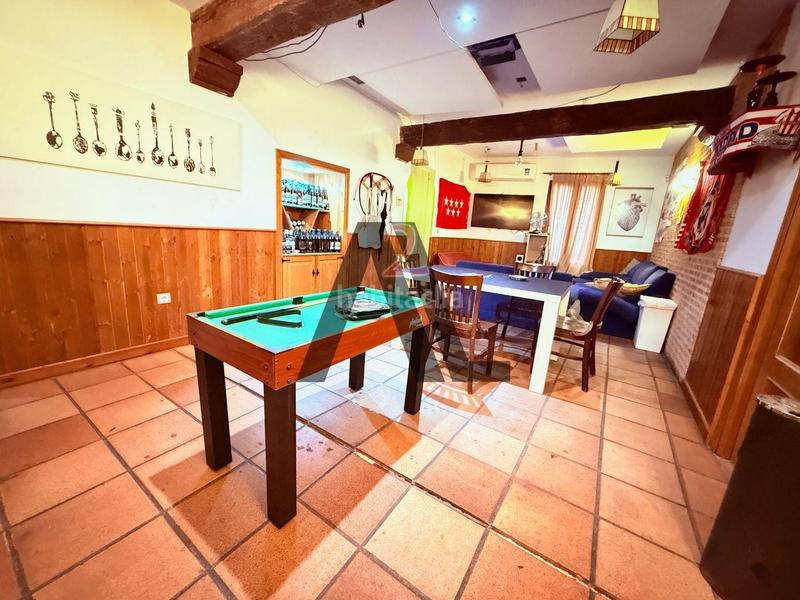 Foto 95dd4e96-7e03-47da-b85d-3a1864f78363. Piso  con local y sotano en venta zona tres olivosfuencarral en Madrid