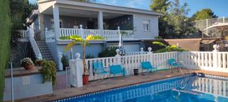 Chalet à Montroy. ¡oportunidad unica! precioso chalet en venta en la urbanización