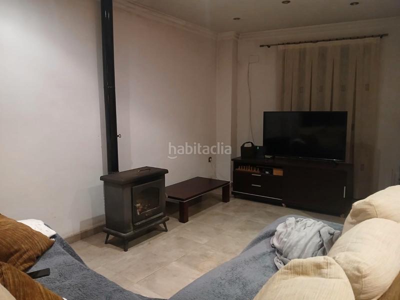 Foto ac4280fd-7078-4c9a-be93-2efe2c116121. Casa a schiera con camino riscaldamento parcheggio in Alfarp