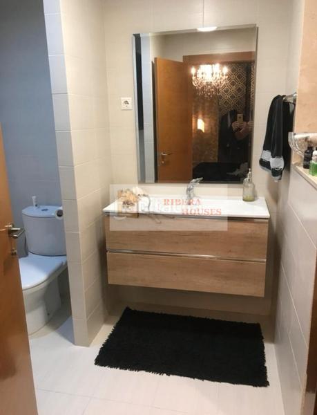 Foto 0a320911-1143-4444-8eab-62bda3e41b60. Pis amb calefacció aparcament piscina a Parc Central Torrent