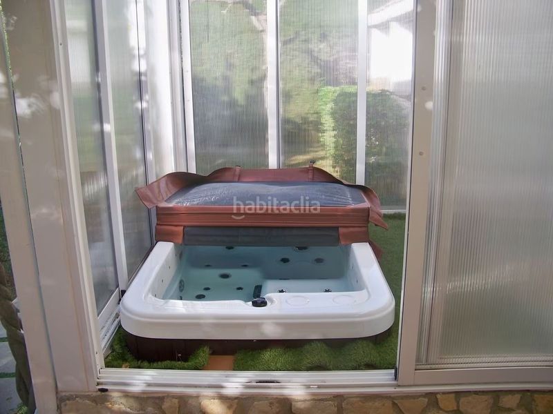 Foto 1083c1aa-2474-40f0-b39c-cb1e315bed06. Xalet amb xemeneia calefacció aparcament piscina a Picassent