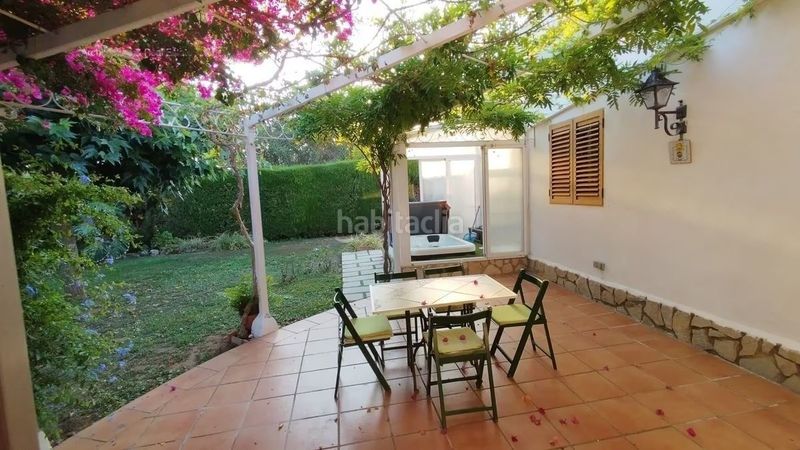 Foto 74ae11f9-3f3e-4ec4-8117-e3270b2d369b. Xalet amb xemeneia calefacció aparcament piscina a Picassent