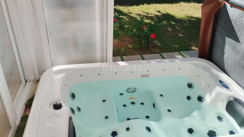 Foto cfdaa84b-a817-45e1-b1ca-d9a463c1fe63. Xalet amb xemeneia calefacció aparcament piscina a Picassent