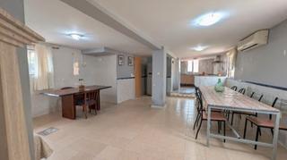 Maison à Polígono Mas del Jutge. Casa en venta en torrent (valencia)