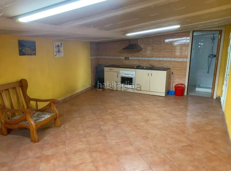 Foto 372d06f3-de18-40c3-89f5-1ed261324f7a. Chalet casa en venta en Maianca Oleiros