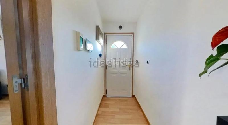 Foto ad27e7d3-2ae9-4460-9b4b-cf5e7c3d6fc1. Chalet casa en venta en Maianca Oleiros