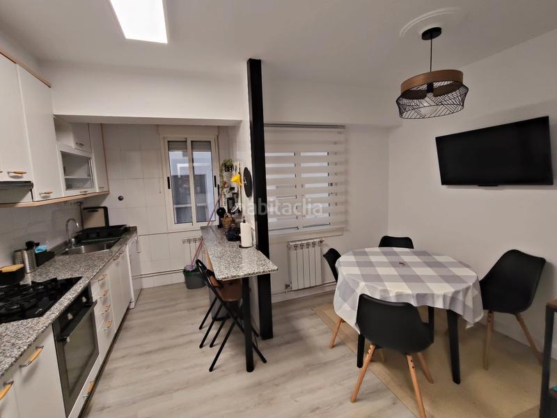 Foto 142e56a9-cb52-45a8-91df-3eab93ed5435. Rent flat with heating in Los Castros - Castrillón Coruña (A)
