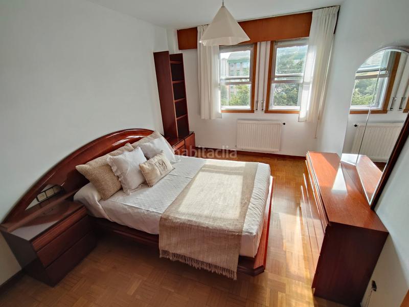 Foto 68a41bc5-1545-4bdb-8f03-c62a8a679795. Location appartement avec chauffage dans Someso - Matogrande Coruña (A)