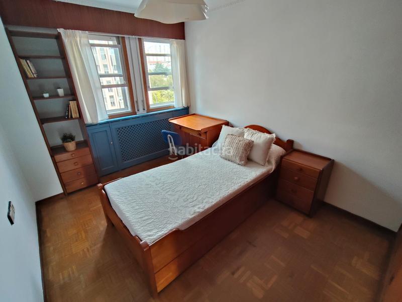 Foto 45dd1e1f-d9f8-463d-b98a-e1859be67d85. Rent flat with heating in Someso - Matogrande Coruña (A)