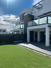 Chalet  Avenida escandinavia. Venta bajo en urbanización privada