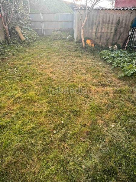 Foto bff56ccf-fe9e-42eb-a43d-3257e998f0a0. Xalet amb aparcament a Eirís Coruña (A)