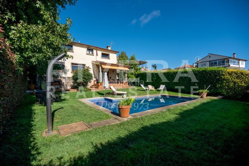 Foto 4b949b8e-80a9-4883-8696-55756ce52f47. Chalet en Valadares - Beade Vigo
