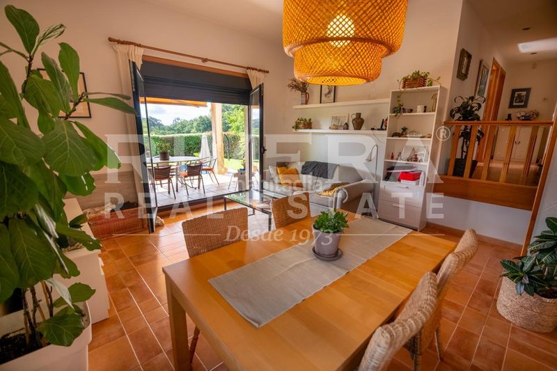Foto 722382e0-31b4-4296-8330-26cbd976f5b1. Chalet en Valadares - Beade Vigo