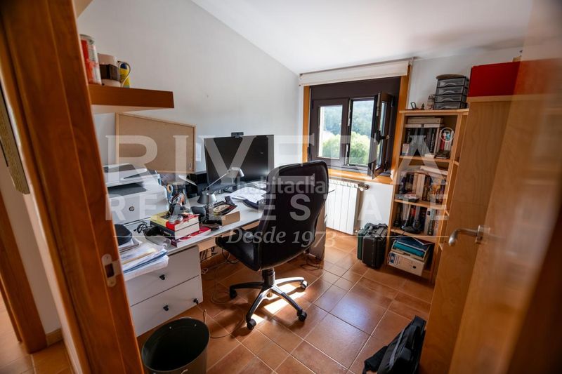 Foto ab2d61d0-218a-4c4e-987e-b3ee1f298440. Chalet en Valadares - Beade Vigo