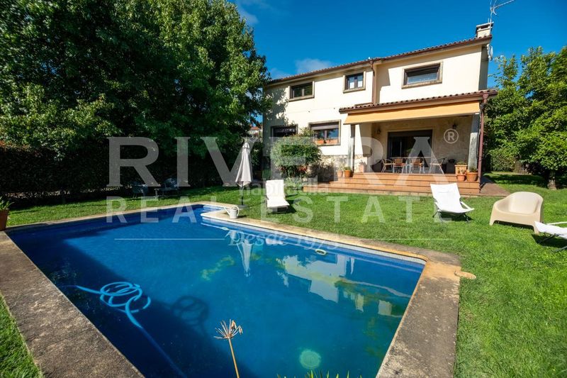 Foto f31470e5-bbb2-4e5a-a8f6-1321b209e68d. Chalet en Valadares - Beade Vigo