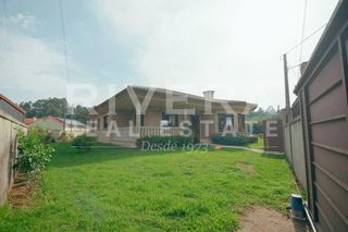 Chalet in Sabarís Juncal