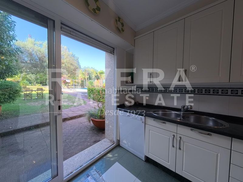 Foto 162469ac-cc18-4049-9461-02369dc65c99. Casa con riscaldamento parcheggio piscina in Grove (O)