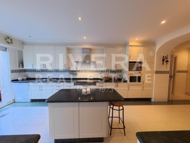 Foto 4d181893-f697-41c3-ae82-b843bbc039c9. Casa con riscaldamento parcheggio piscina in Grove (O)