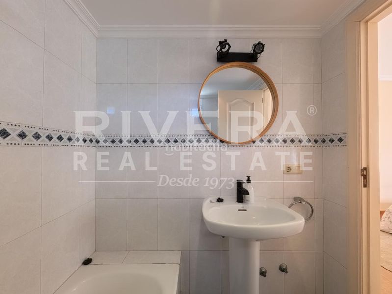 Foto 62359905-3a63-4891-994b-86a160002c56. Casa con riscaldamento parcheggio piscina in Grove (O)