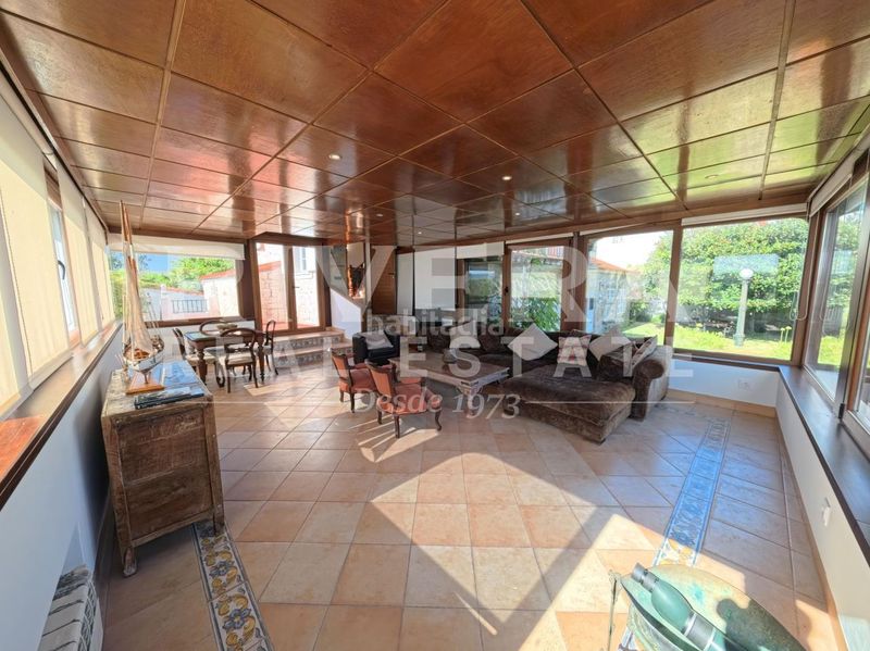 Foto a5525e99-de36-48f3-9e73-cb123a902470. Casa con riscaldamento parcheggio piscina in Grove (O)