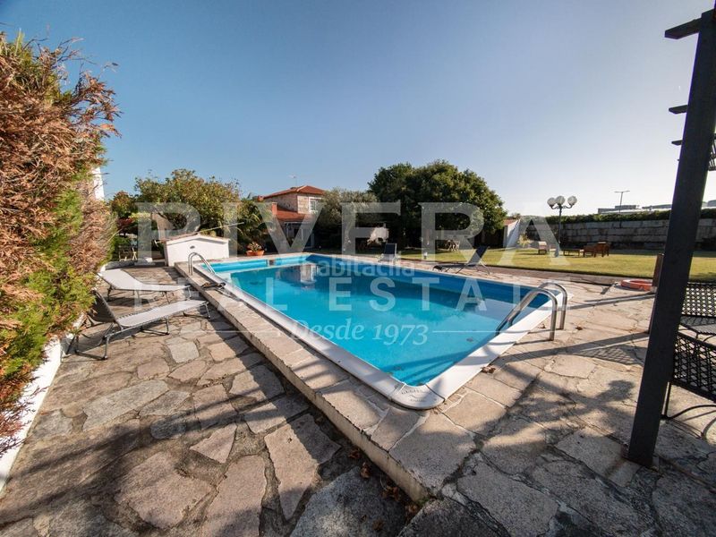 Foto e45bee7e-448c-48db-90d5-9d6ed8428b81. Casa con riscaldamento parcheggio piscina in Grove (O)