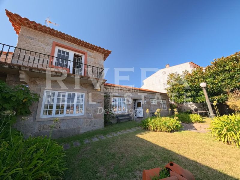 Foto eb9fe230-95fa-4066-aa91-e8b616f918b0. Casa con riscaldamento parcheggio piscina in Grove (O)