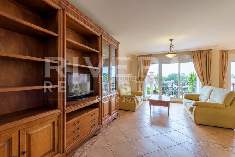 Foto 0e97844c-e987-4e4b-afe0-dba150f5085b. Casa a schiera con riscaldamento parcheggio piscina in Sanxenxo