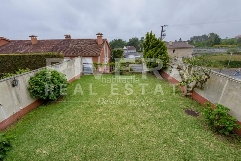Foto 4ac28560-ff15-4794-a7bc-db7b8052cde1. Casa a schiera con riscaldamento parcheggio piscina in Sanxenxo