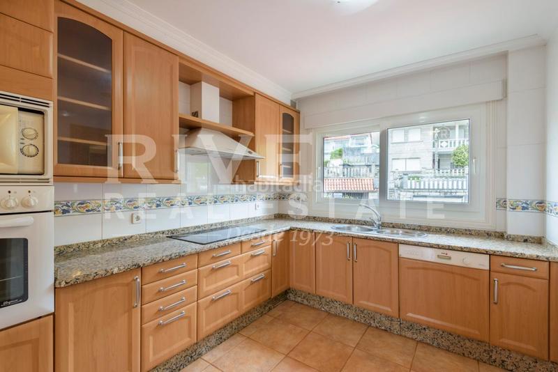 Foto b0fe9f91-fcfb-41fa-9dfc-45ec6643e3c9. Casa a schiera con riscaldamento parcheggio piscina in Sanxenxo