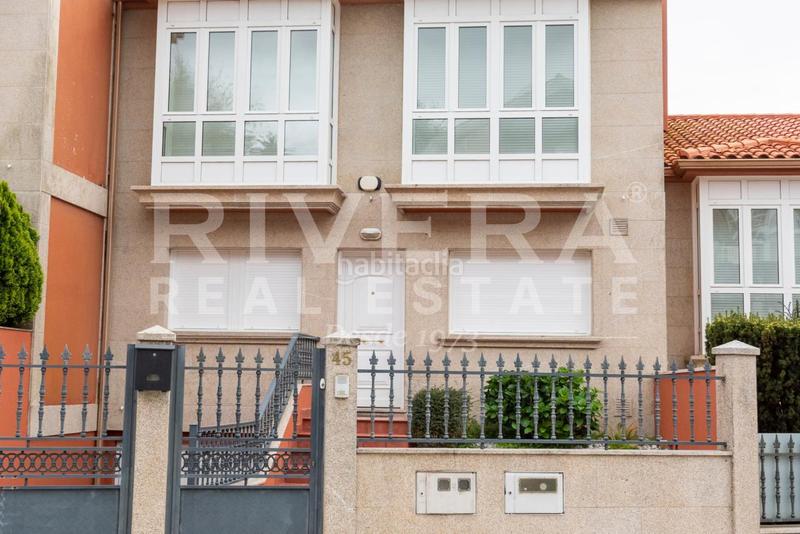 Foto c64d03d2-e66f-438e-8e20-1e4bb90a0c78. Casa a schiera con riscaldamento parcheggio piscina in Sanxenxo