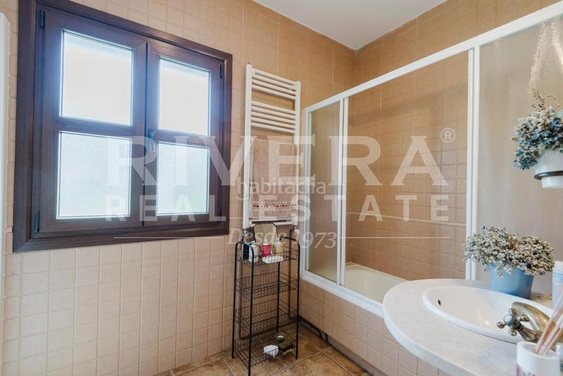 Foto 4c945bcb-ecd1-42d8-bfb4-19bd219943aa. House with heating parking in Nantes Sanxenxo